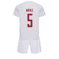 Camisa de Futebol Dinamarca Joakim Maehle #5 Equipamento Secundário Infantil Mundo 2022 Manga Curta (+ Calças curtas)